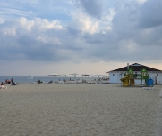 Затока центральный пляж 31 августа Бригантина фото